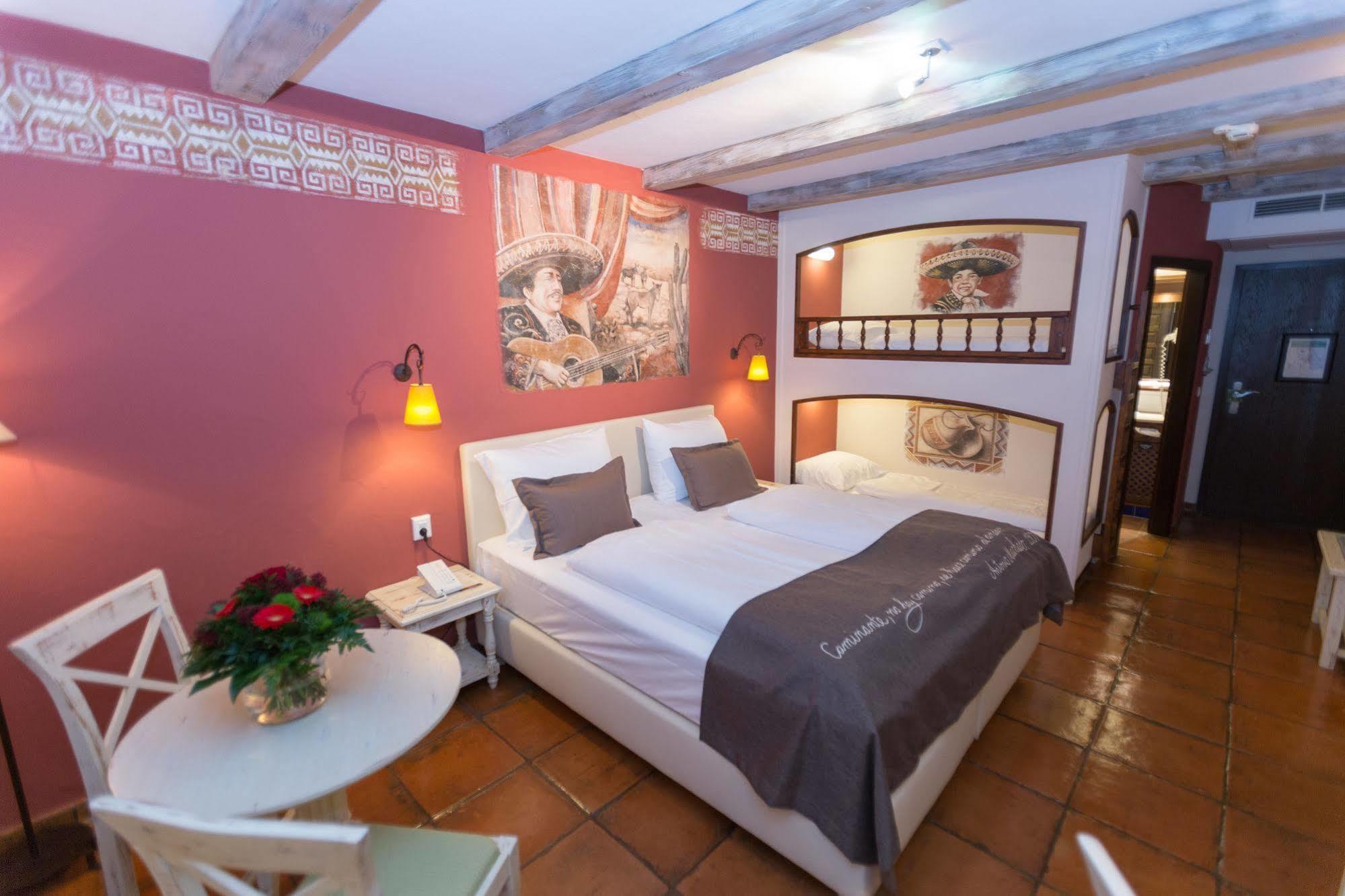 4-Sterne Erlebnishotel El Andaluz, Europa-Park Freizeitpark & Erlebnis-Resort Rust Ngoại thất bức ảnh